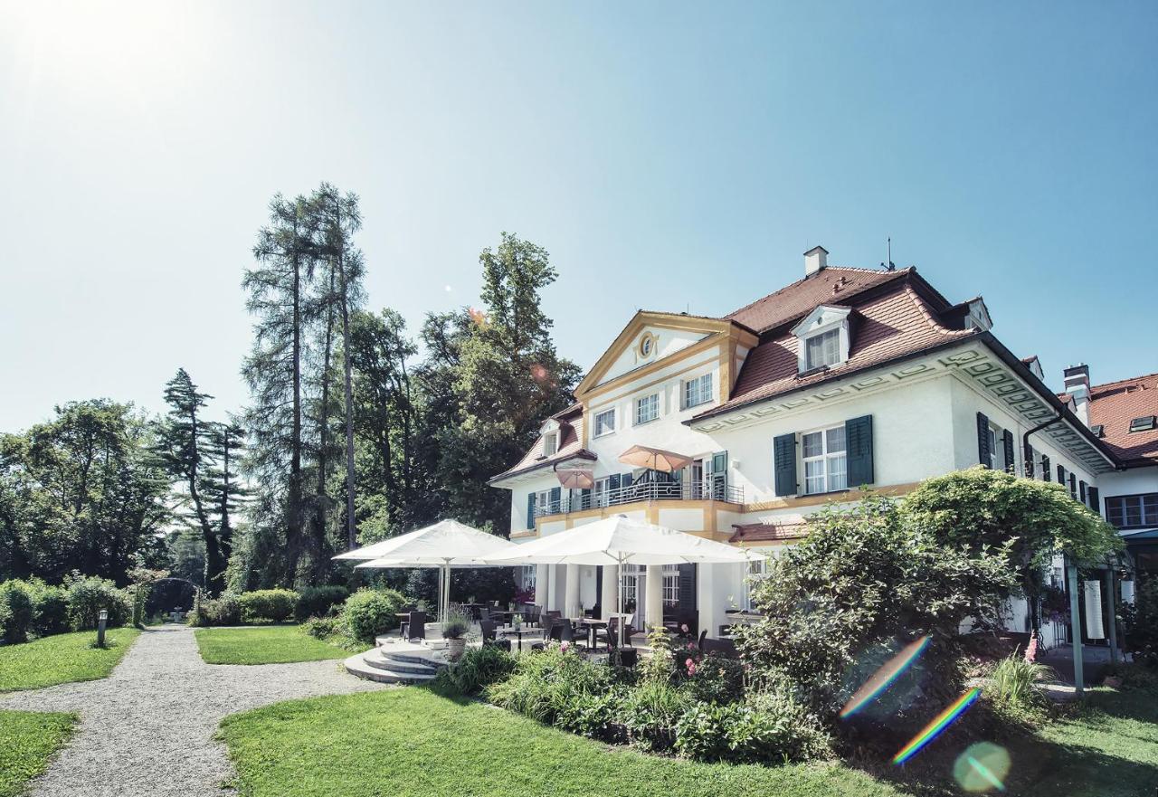 Biohotel Schlossgut Оберамбах Экстерьер фото